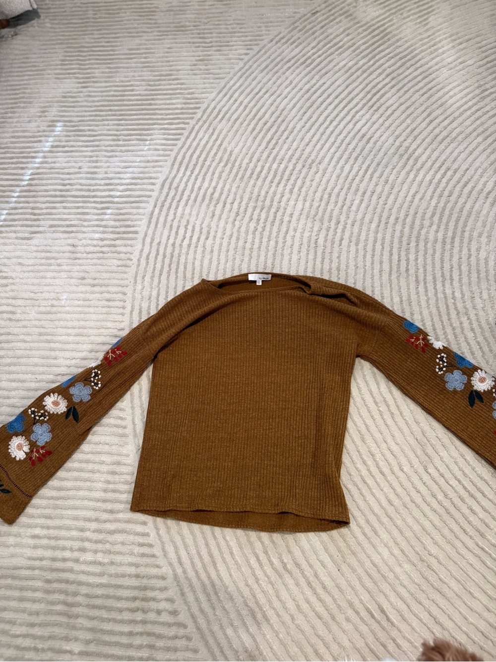 Isla Maude Knit Sweater Size Small